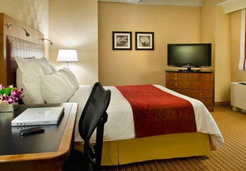 Marriott East Side 4* Nova York